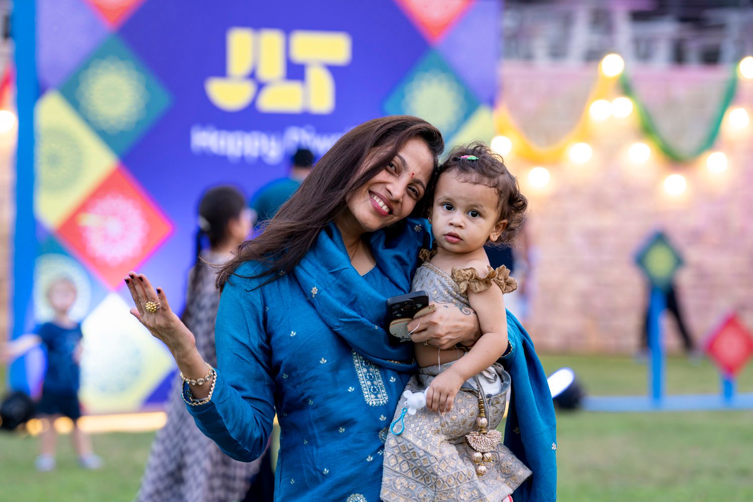 102125 DMCC - Diwali-27