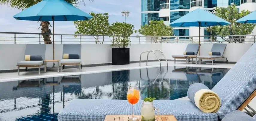 img-jlt-live-movenpick