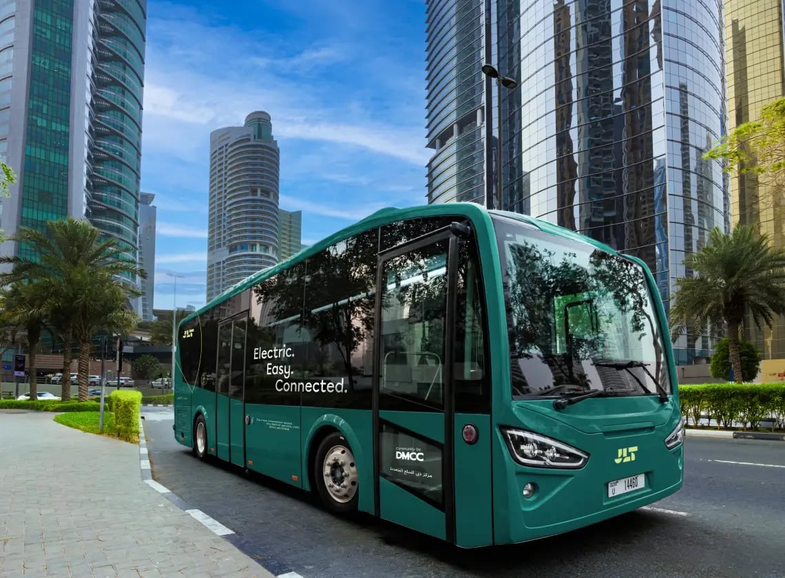 img-dmcc-connect-bus-on-road